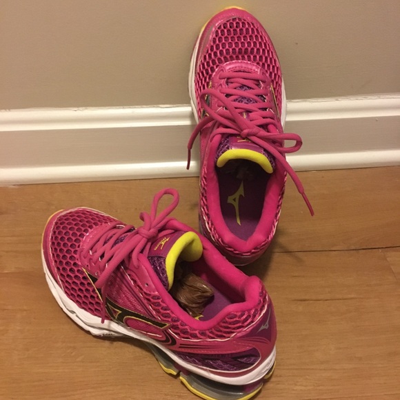 Mizuno Shoes - Mizuno Wave Creation 17 Women's Running Shoes